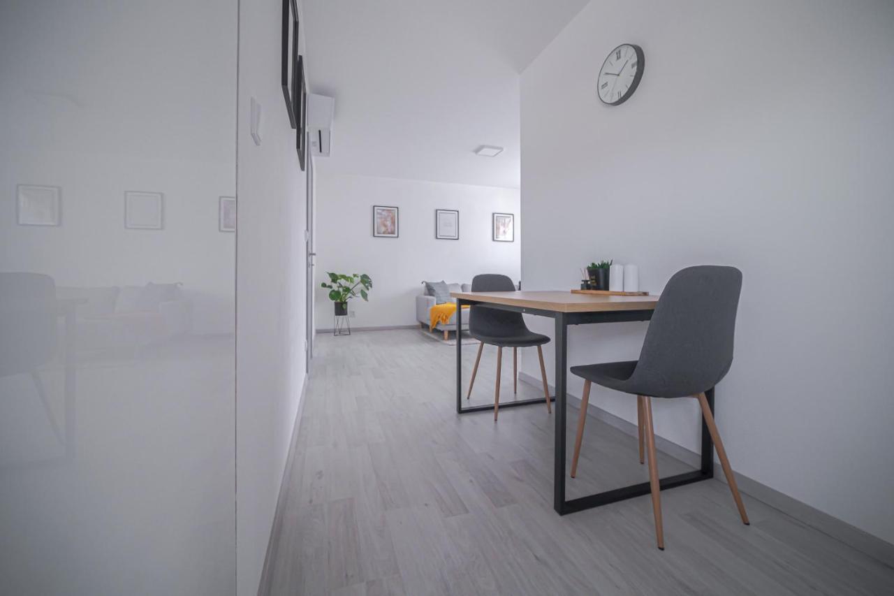 Grunt Apartments Mladá Boleslav Extérieur photo